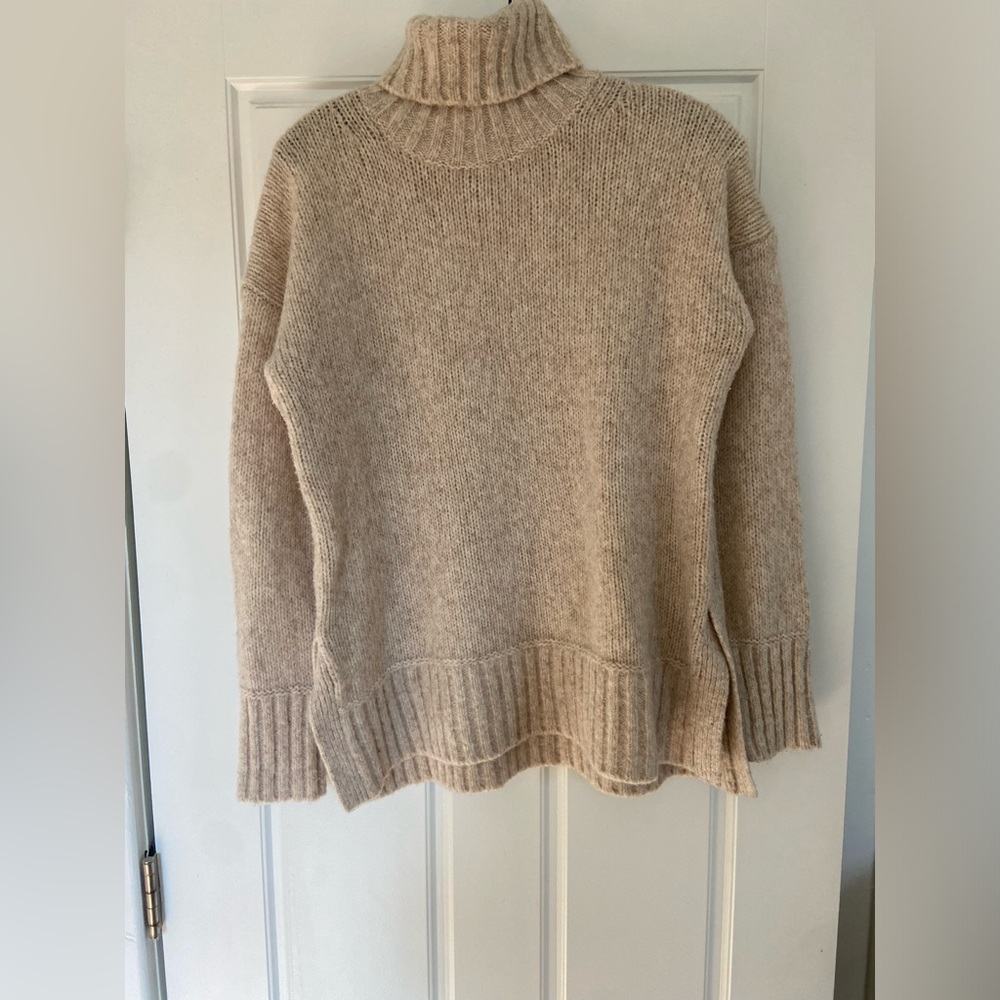 Everlane Cozy Beige Sweater